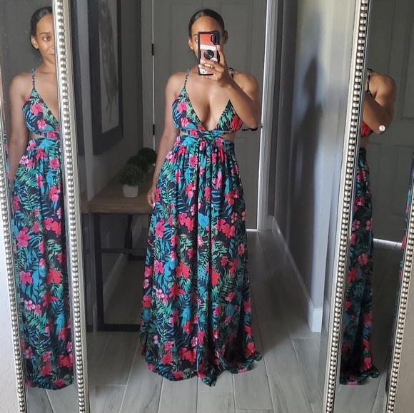 Floral maxi dress - Picture 1 of 7